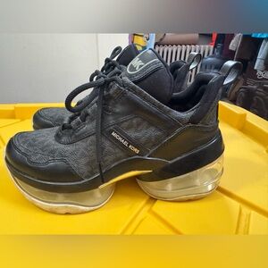 Michael Kors Womens Shoes/Sneakers Size 6m